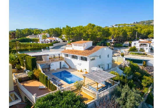 Villa in Benissa(La Fustera) zu verkaufen, Espace de vie 284 m², + Fussbodenheizung, Klimaanlage, Terrain 1143 m², 5 Chambres &agrave; coucher, 4 Badezimmer, Pool, ref.: CPS-EXCLBEN849-1
