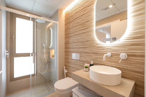 Eck-Reihenhaus in Los Alcazares zu verkaufen, Espace de vie 146 m², Zustand Erstbezug, Klimaanlage, Terrain 177 m², 3 Chambres &agrave; coucher, 2 Badezimmer, Pool, ref.: HA-LAN-480-Q01-17