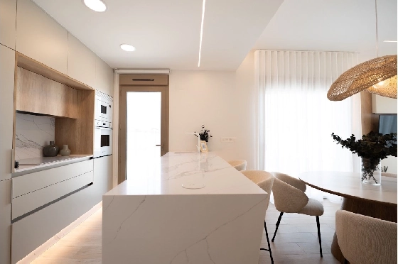 Eck-Reihenhaus in Los Alcazares zu verkaufen, Espace de vie 146 m², Zustand Erstbezug, Klimaanlage, Terrain 177 m², 3 Chambres &agrave; coucher, 2 Badezimmer, Pool, ref.: HA-LAN-480-Q01-9
