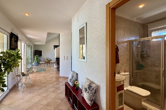Villa in Els Poblets zu verkaufen, Espace de vie 383 m², Baujahr 2002, Zustand gepflegt, + Fussbodenheizung, Klimaanlage, Terrain 1821 m², 3 Chambres &agrave; coucher, 3 Badezimmer, Pool, ref.: RG-1126-13