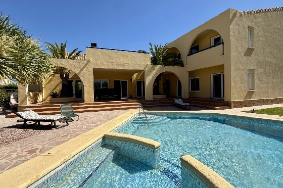 Villa in Els Poblets zu verkaufen, Espace de vie 383 m², Baujahr 2002, Zustand gepflegt, + Fussbodenheizung, Klimaanlage, Terrain 1821 m², 3 Chambres &agrave; coucher, 3 Badezimmer, Pool, ref.: RG-1126-24