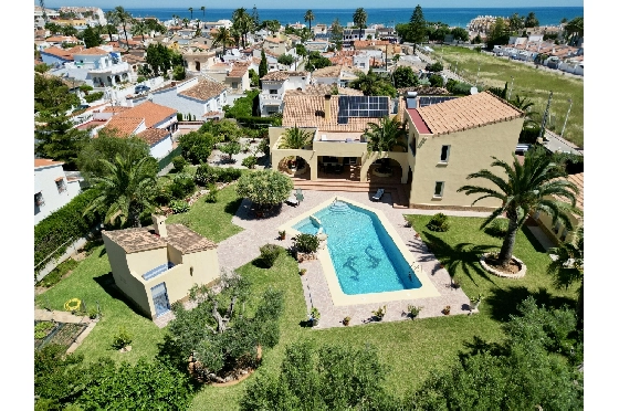 Villa in Els Poblets zu verkaufen, Espace de vie 383 m², Baujahr 2002, Zustand gepflegt, + Fussbodenheizung, Klimaanlage, Terrain 1821 m², 3 Chambres &agrave; coucher, 3 Badezimmer, Pool, ref.: RG-1126-28