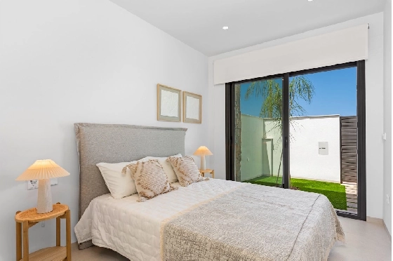 Villa in Los Alcazares zu verkaufen, Espace de vie 198 m², Zustand Erstbezug, Klimaanlage, Terrain 235 m², 3 Chambres &agrave; coucher, 2 Badezimmer, Pool, ref.: HA-LAN-501-E01-15