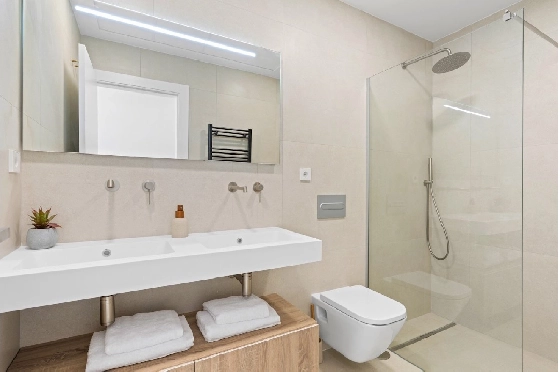 Villa in Los Alcazares zu verkaufen, Espace de vie 198 m², Zustand Erstbezug, Klimaanlage, Terrain 235 m², 3 Chambres &agrave; coucher, 2 Badezimmer, Pool, ref.: HA-LAN-501-E01-17