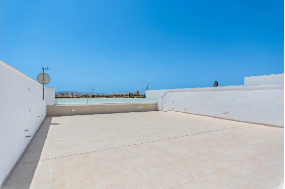 Villa in Los Alcazares zu verkaufen, Espace de vie 198 m², Zustand Erstbezug, Klimaanlage, Terrain 235 m², 3 Chambres &agrave; coucher, 2 Badezimmer, Pool, ref.: HA-LAN-501-E01-25