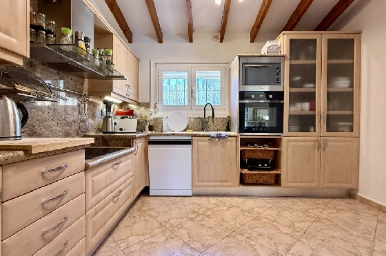 Villa in Pego - Monte Pego(Rafol) zu verkaufen, Espace de vie 259 m², Baujahr 1990, + Zentralheizung, Klimaanlage, Terrain 2400 m², 4 Chambres &agrave; coucher, 3 Badezimmer, Pool, ref.: JS-1026-12