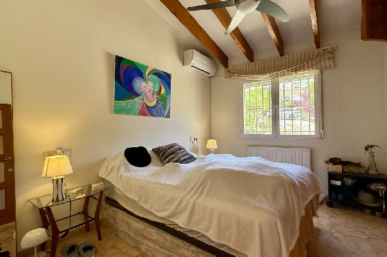 Villa in Pego - Monte Pego(Rafol) zu verkaufen, Espace de vie 259 m², Baujahr 1990, + Zentralheizung, Klimaanlage, Terrain 2400 m², 4 Chambres &agrave; coucher, 3 Badezimmer, Pool, ref.: JS-1026-13