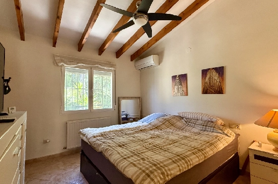 Villa in Pego - Monte Pego(Rafol) zu verkaufen, Espace de vie 259 m², Baujahr 1990, + Zentralheizung, Klimaanlage, Terrain 2400 m², 4 Chambres &agrave; coucher, 3 Badezimmer, Pool, ref.: JS-1026-14