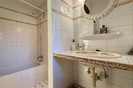 Villa in Pego - Monte Pego(Rafol) zu verkaufen, Espace de vie 259 m², Baujahr 1990, + Zentralheizung, Klimaanlage, Terrain 2400 m², 4 Chambres &agrave; coucher, 3 Badezimmer, Pool, ref.: JS-1026-24